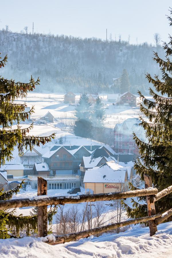 Family Hotel Kaskad Bukovel Exterior foto
