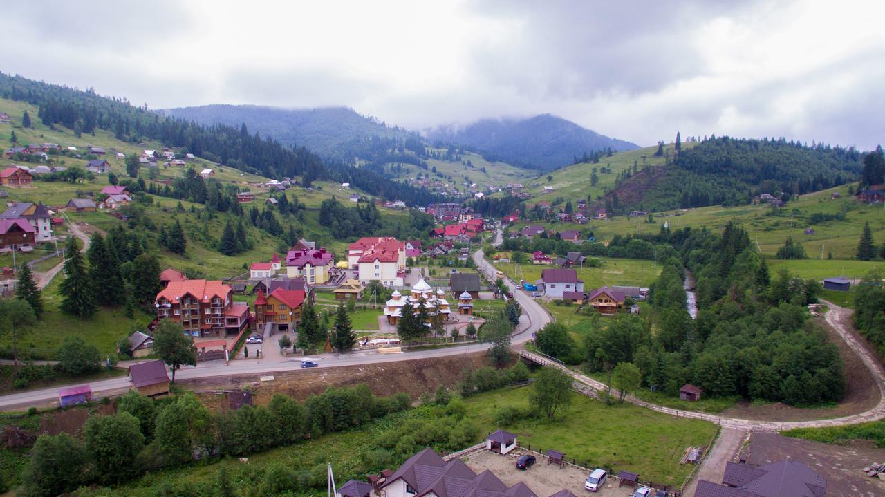 Family Hotel Kaskad Bukovel Exterior foto